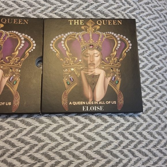 The Queen Eyeshadow Palette - Picture 6 of 11